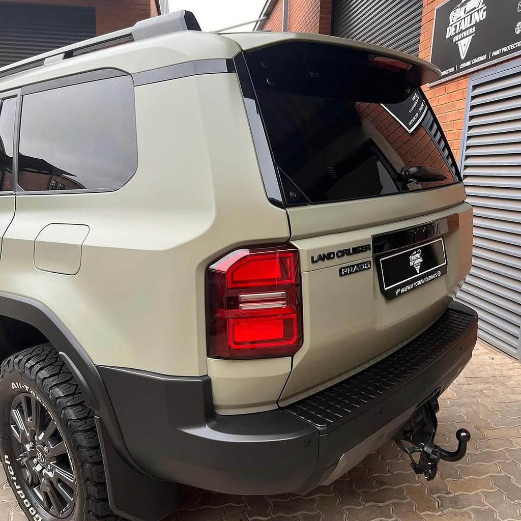 FS2005 - Frozen Satin Khaki Green