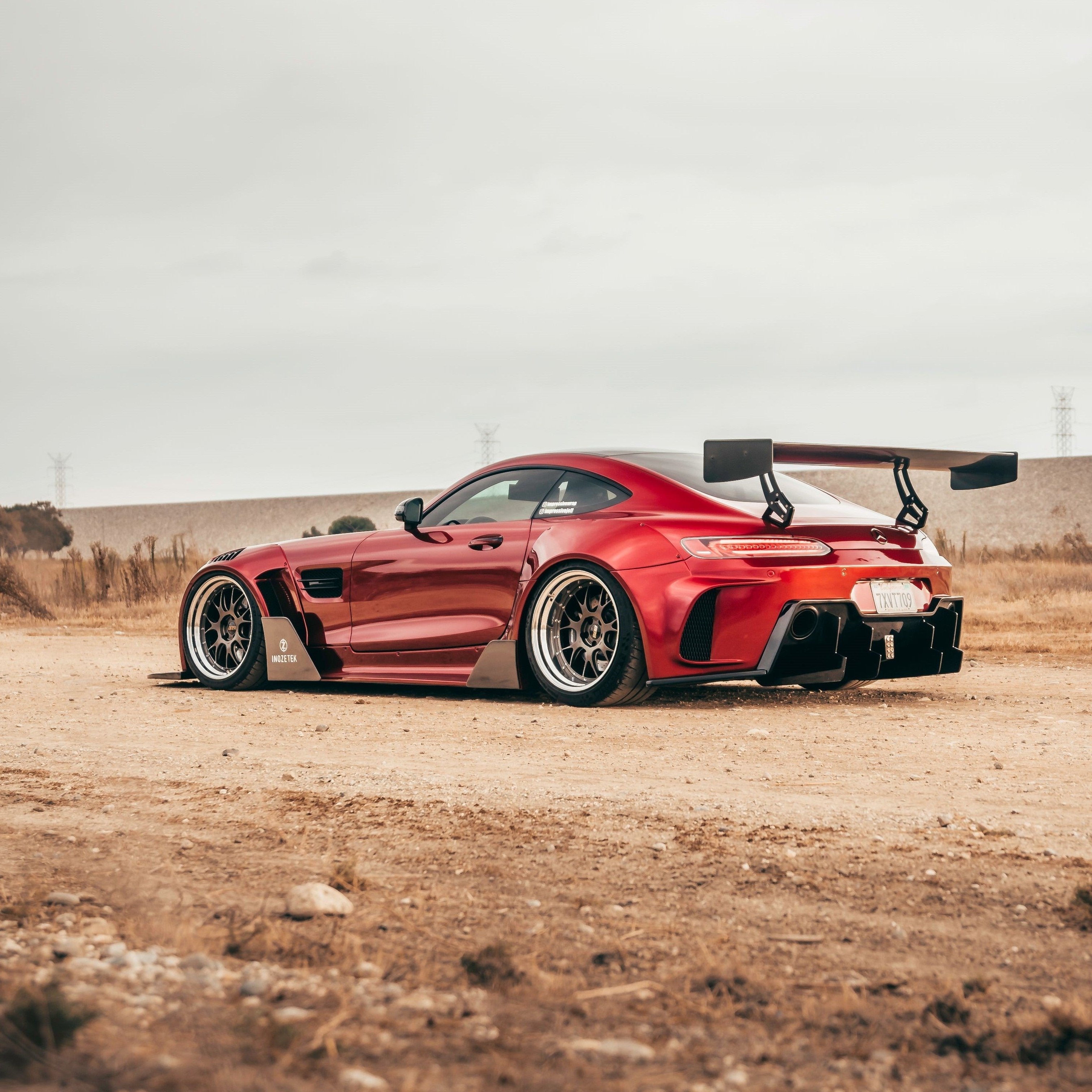 MSG114 - Metallic Vampire Red